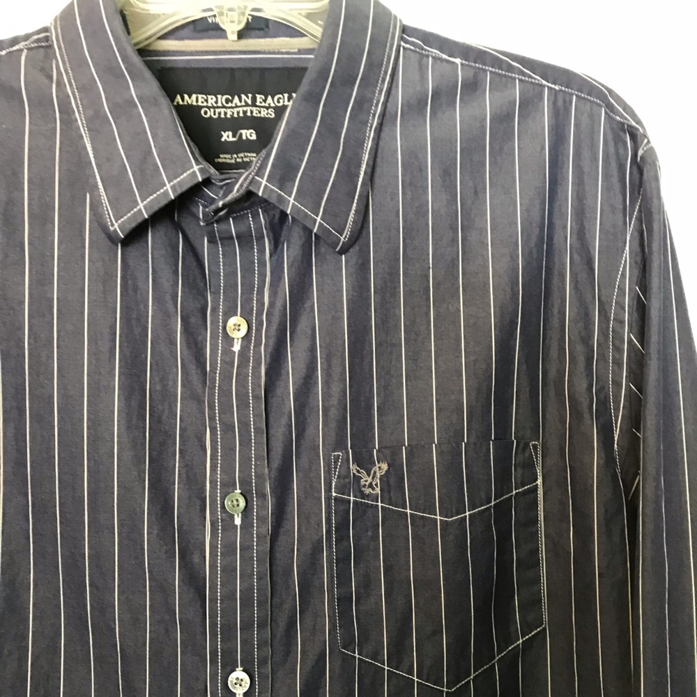 American Eagle Outfitters Long-Sleeve Button Up